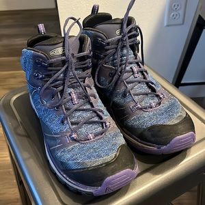 Keen Terradora hiking boots
